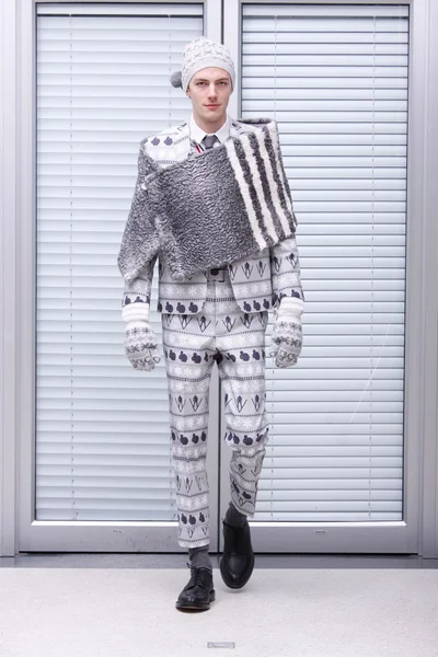 Look 2